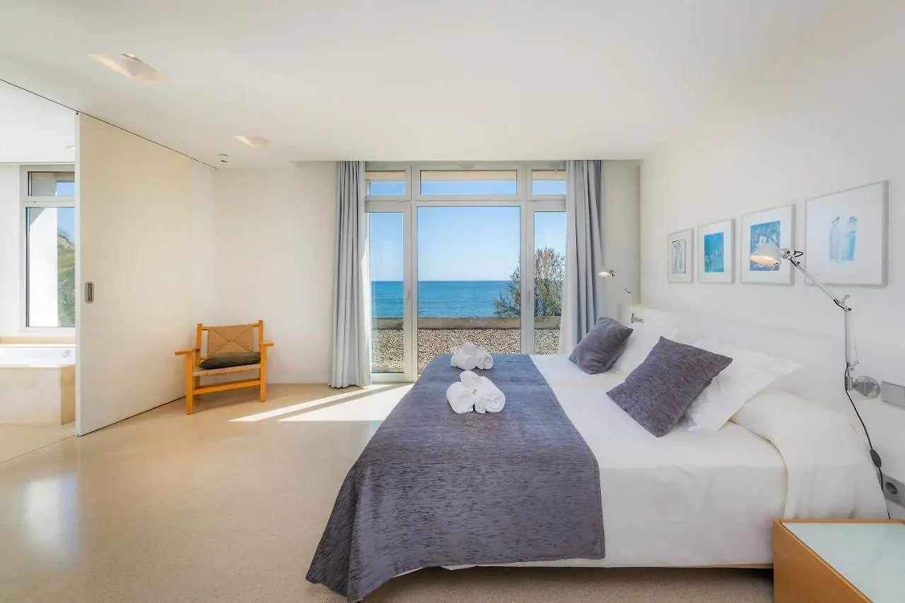 Villa Port Nou Cala Bona  Spanien